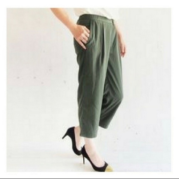 J. Crew Pants - J. Crew Patio Cropped Trouser Pants Size 6